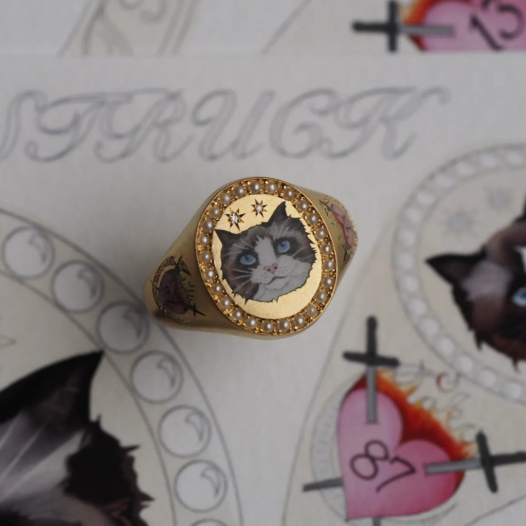The Signet Ring: A 4000-year old jewellery trend is back