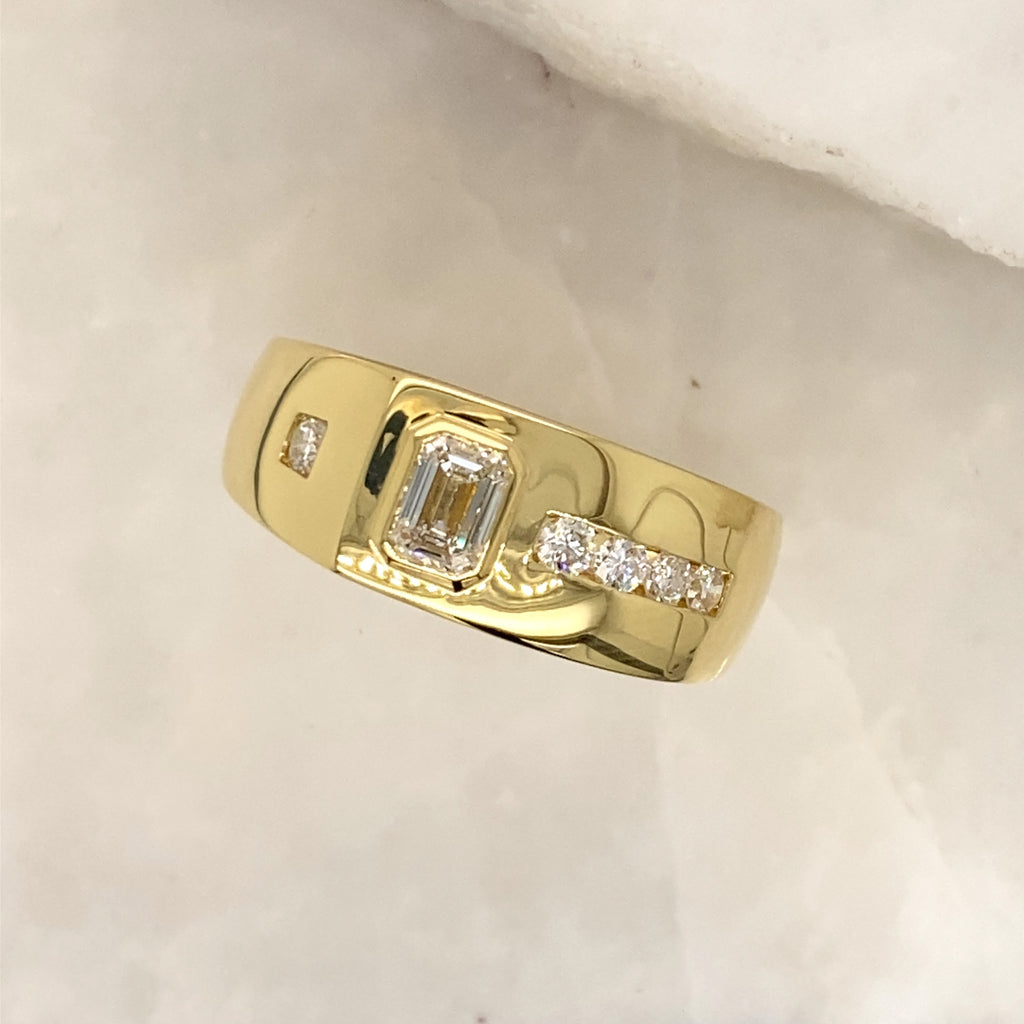 18ct Yellow Gold & Diamond Men's Ring