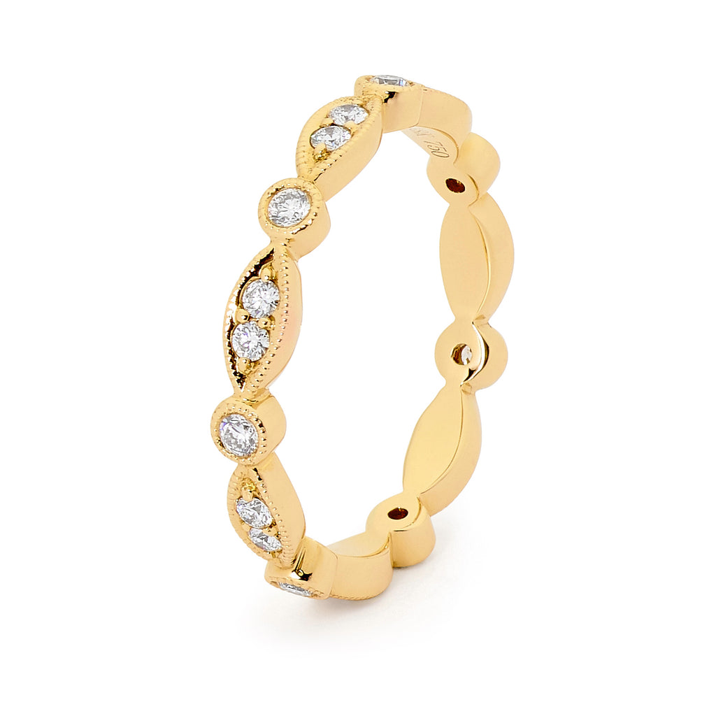 18ct Yellow Gold & Fancy Shape Brilliant Cut Diamond Wedding Ring