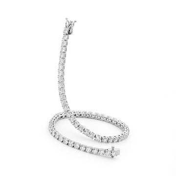 18ct White Gold & Diamond Bracelet (62 Diamonds)