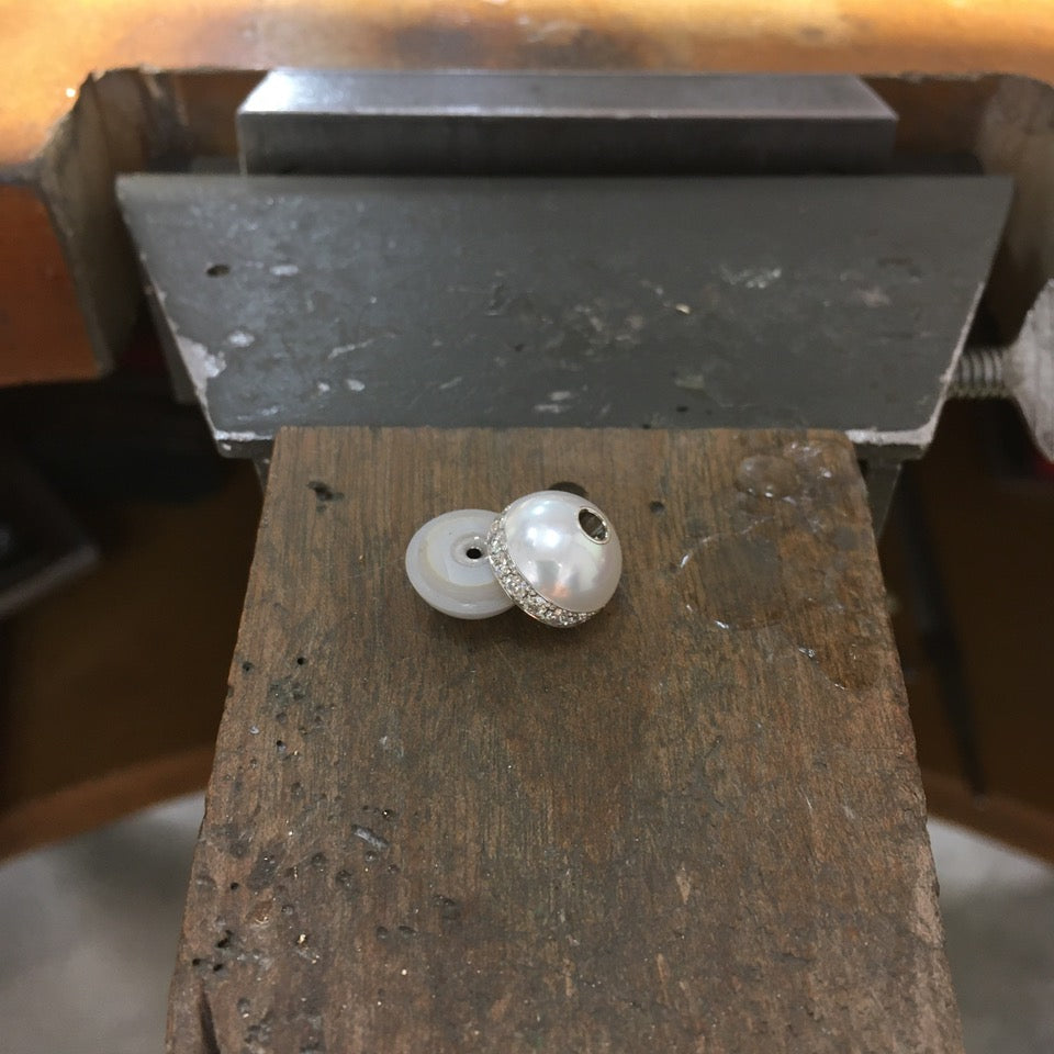 The making of a Pearl & Diamond Necklace Clasp by Matthew Ely Jewellery