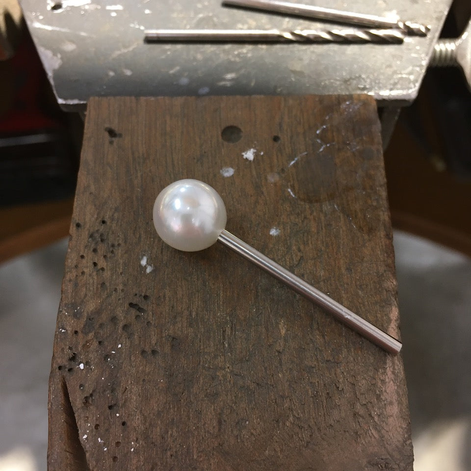 The making of a Pearl & Diamond Necklace Clasp by Matthew Ely Jewellery