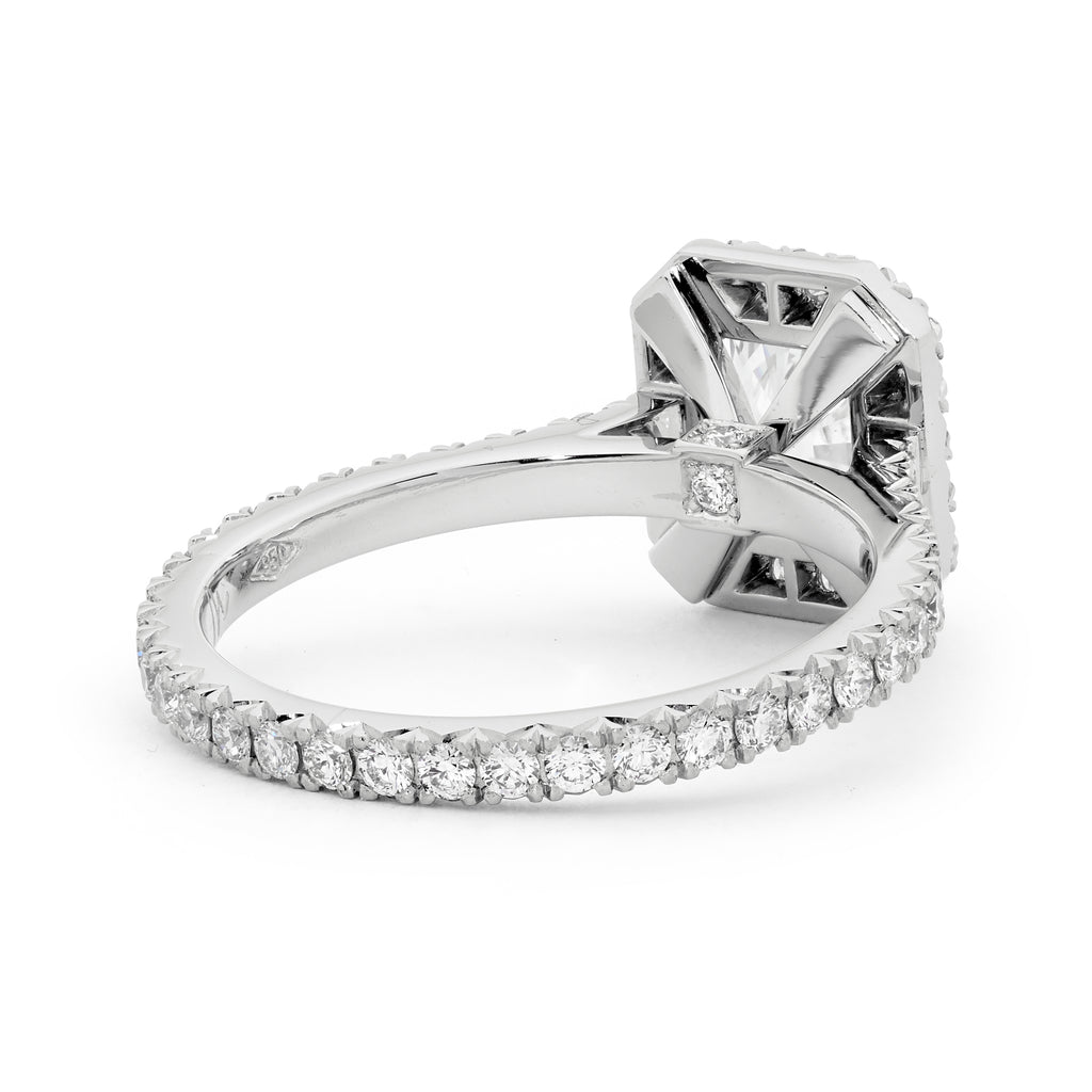 18ct White Gold & 2.76ct Round Brilliant Cut Diamond Engagement Ring