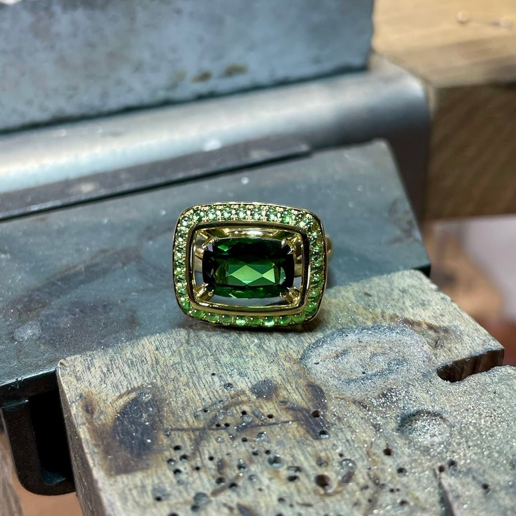 18ct Yellow Gold, Tourmaline and Tsavorite Ring