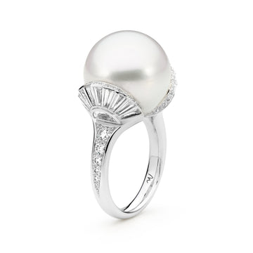 South Sea Fan Pearl & Diamond Ring