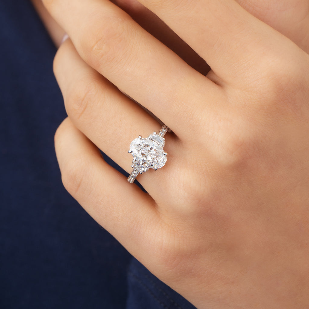18ct White Gold & Diamond Engagement Ring