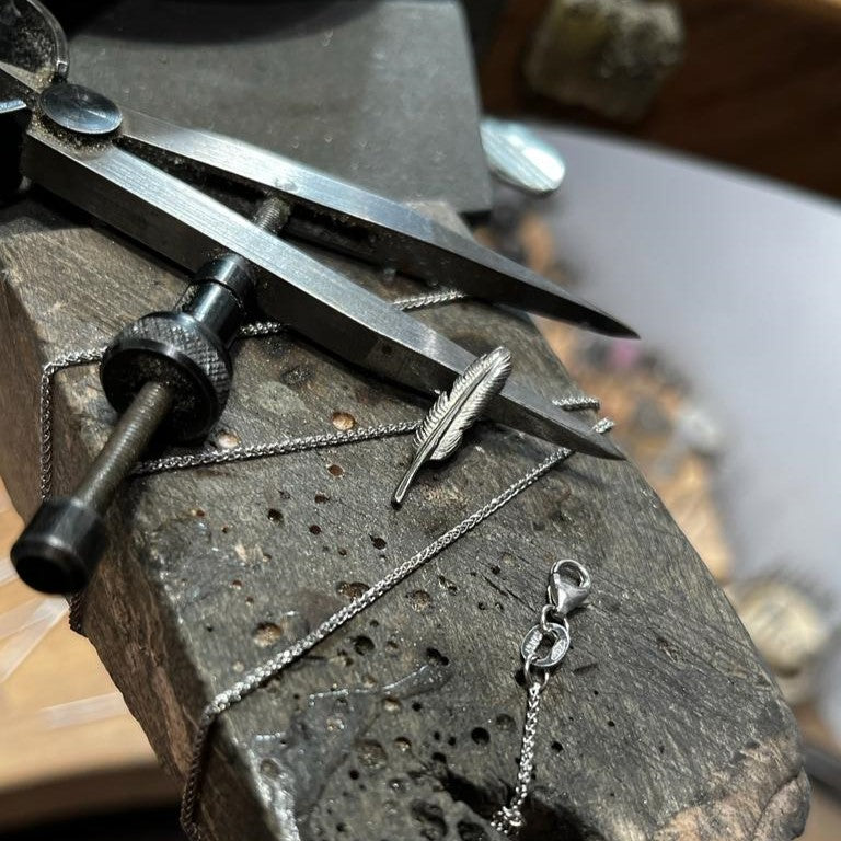 Making of a Pink & White Diamond, Pink Sapphire, Feather & Circle Pendant