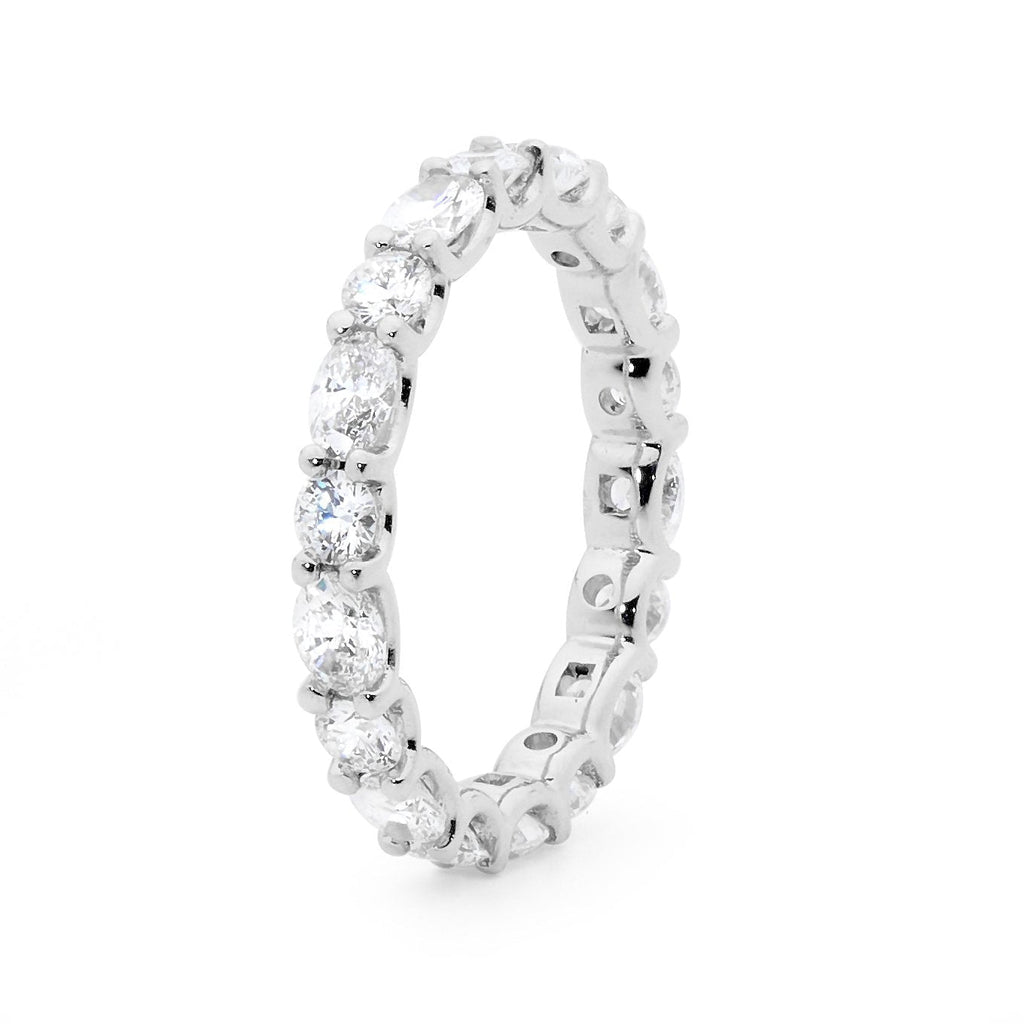 18ct White Gold, Oval & Brilliant Cut Diamond Wedding Ring